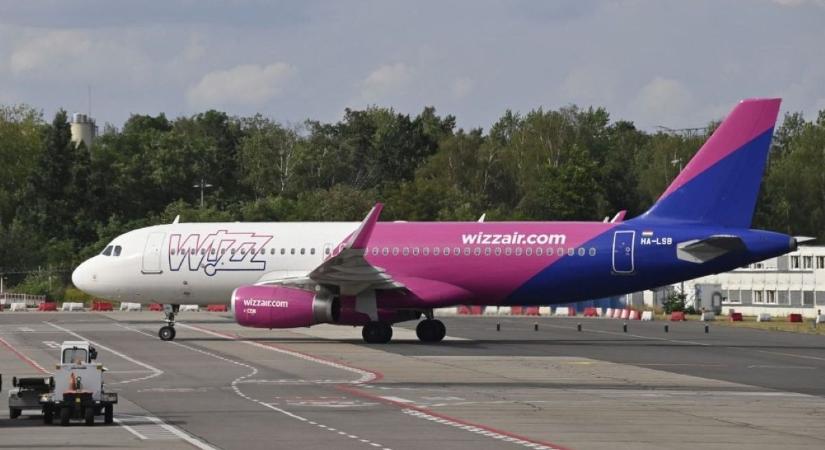 Három órán át vesztegeltek a Wizz Air utasai, mire elindulhattak Budapestre: az ok egészen banális