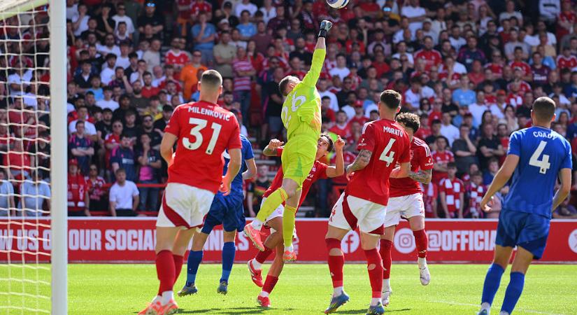 PL: hosszabbított a Nottingham kulcsembere! – hivatalos