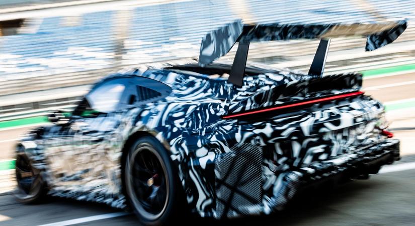 Alkoholt éget a legújabb Porsche