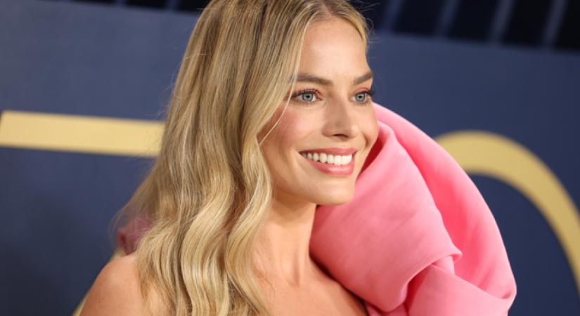 Margot Robbie még ebben a szettben is a világ egyik legjobb nője