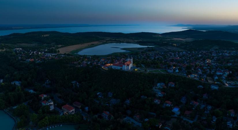 Tihany, ahol a Balaton és a történelem összeér