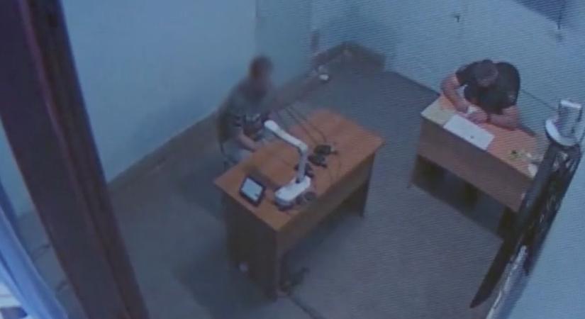Valaki meg fog halni? Az encsencsi sorozatgyilkos szerint órákon belül újabb emberölés történhet (videó)