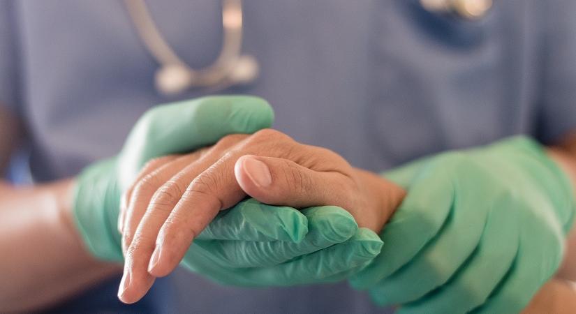 Jöhet a kegyes halál: a szomszédban már rábólintottak