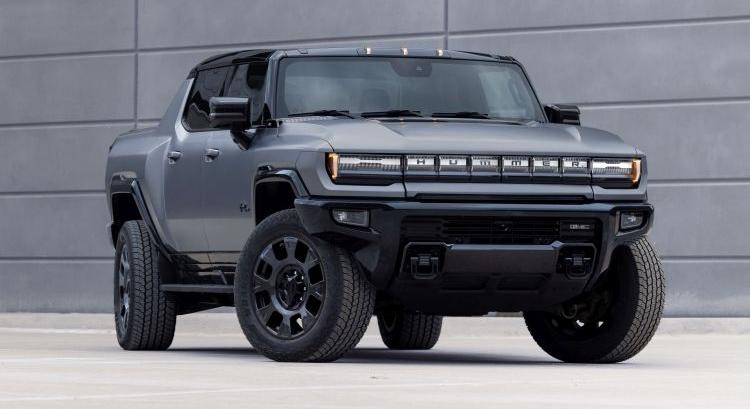 GMC HUMMER EV – új szintre emelt négykerékkormányzás