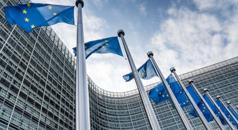 Már asztalon a terv Brüsszelben: hatalmas mennyiségű uniós pénz érkezhet Magyarországra