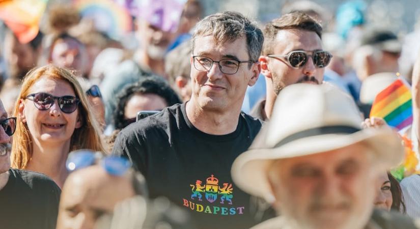 Elképesztő, Karácsony Gergely mivel játszik egy friss videón: Nem fogunk nagyon hülyén kinézni?