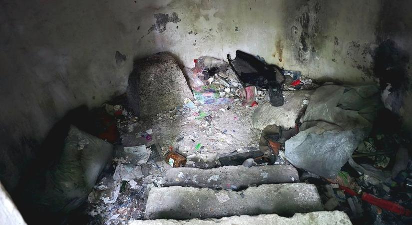 Rendkívüli dolgokat találtak az egykori vasúti óvóhelyen Újszászon – lépni kellett