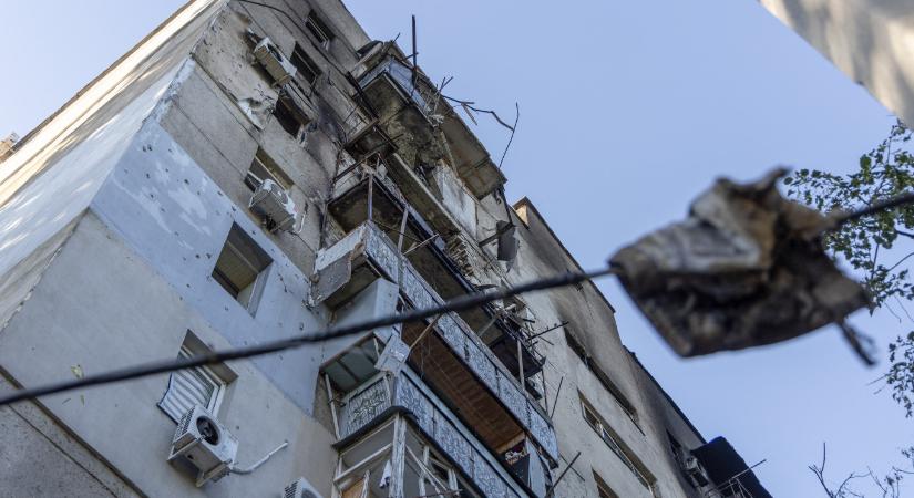 Ahogy véget ért az amerikai különmegbízott látogatása Kijevben, Oroszország több mint 30 rakétával és 300 drónnal mért csapásokat Ukrajnára