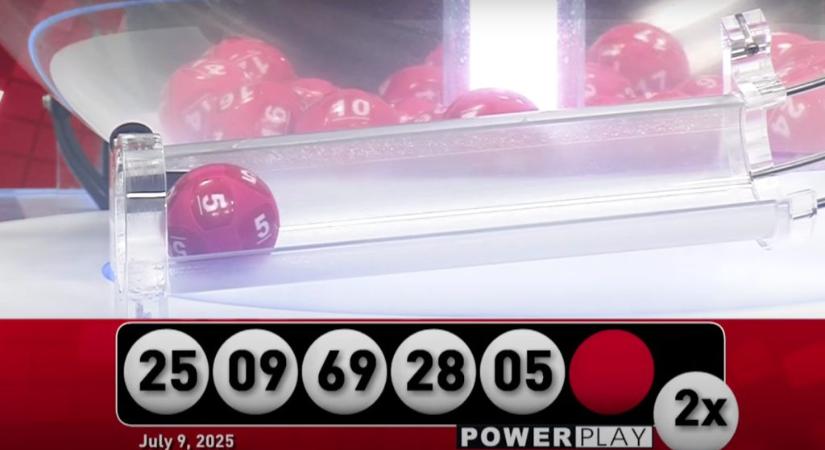 Véletlenül két szelvénnyel is milliomos lett a lottón – egy este