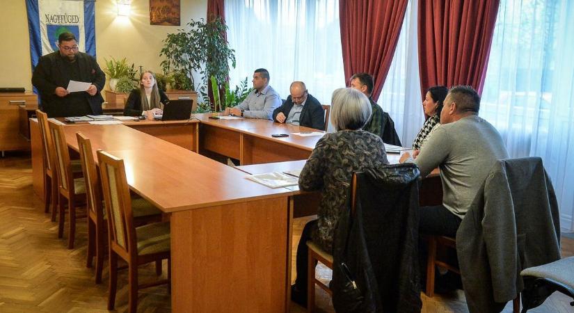 Vasárnap polgármestert és képviselőket választanak Nagyfügeden