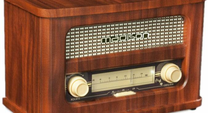 A magyar rádiózás legendáival indul a „Rádió 100” podcast