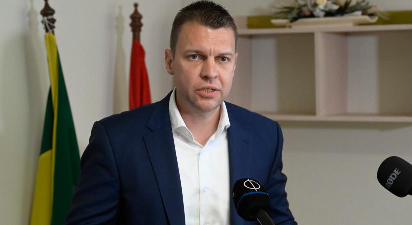 Menczer Tamás szerint „Von der Leyen csinált egy költségvetést Ukrajnának”