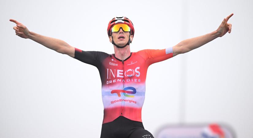 Arensman hegyi befutót nyert, Pogacar növelte előnyét a Tour de France-on