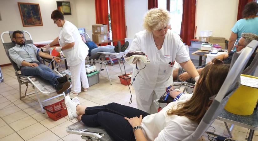 Adj vért, adj esélyt – Hajdú-Biharban a jövő héten is több helyszínen szerveznek véradásokat