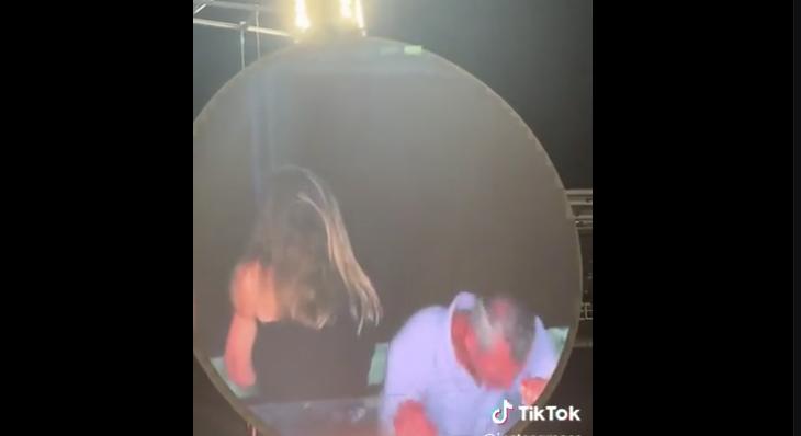 Ez lett a Coldplay-botrány vége, avagy egy koncert, ami egy hűtlen techvezér karrierjébe került