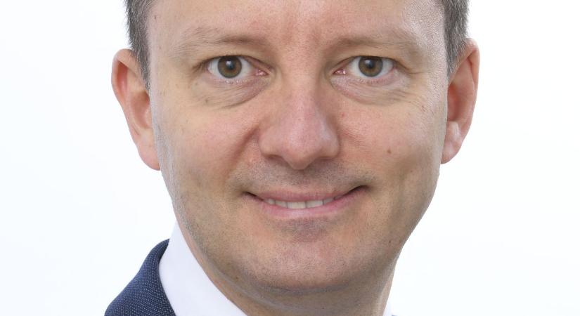 Uniós jelentéstevő: A magyarok büszkék lesznek, ha nem Orbán lesz a miniszterelnökük