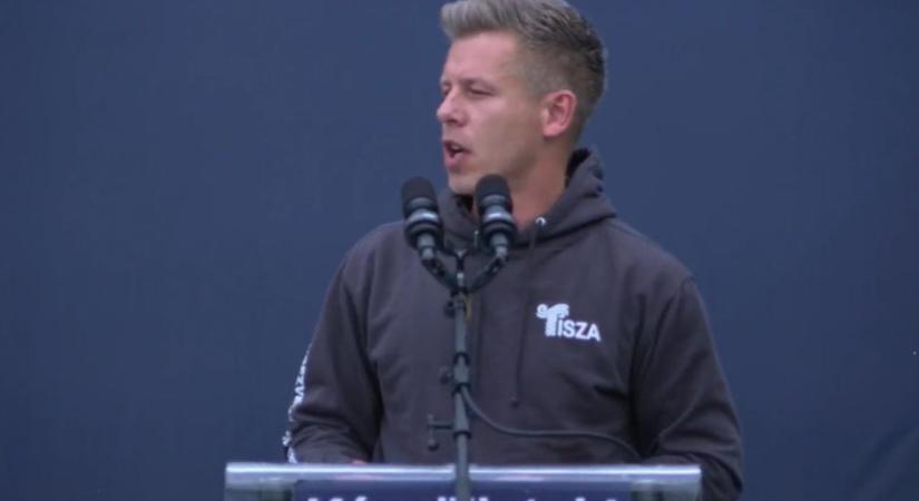 Magyar Péter brutális tisztogatásba kezdett az ellenzéki oldalon