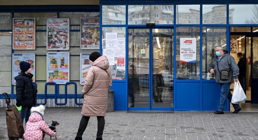 Koronavírus – Ukrajnában megint csaknem nyolcezer új beteget regisztráltak