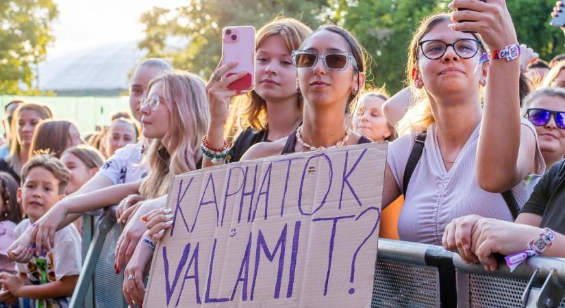 Pásztor Anna csókot ígért, echoe elintézte szóval a Campuson – videóval