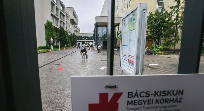 Nem hagyják magukra az édesanyákat, országosan is ritka ambulancia működik Kecskeméten