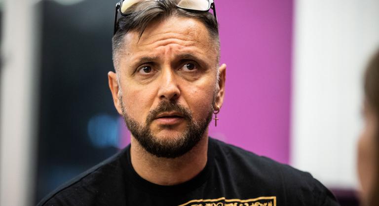 Majka kiakadt a Hír TV-re: Aki hülyének nézi a közönséget, az a hülye