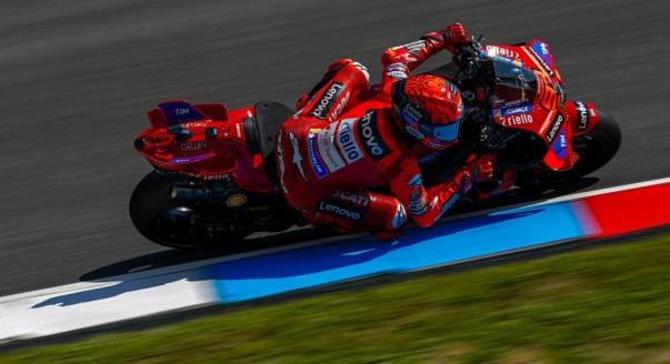 Marquez dominált Brnóban Bezzecchi előtt