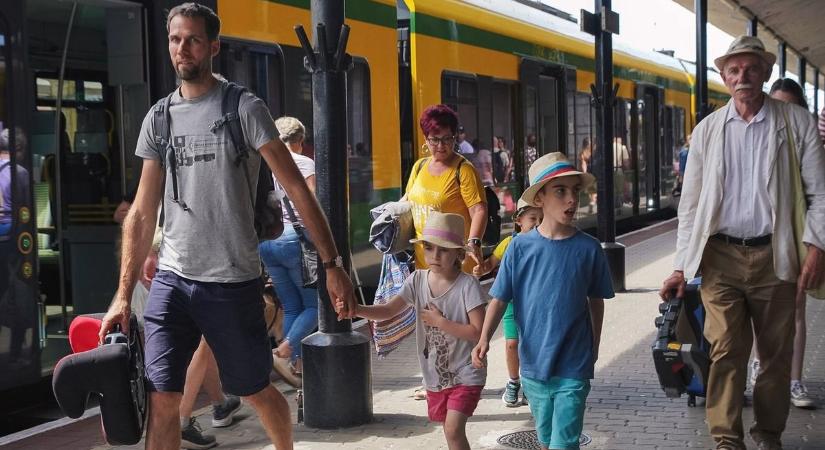 Családosok, figyelem: itt az új utazási könnyítés, amire régóta vártunk!