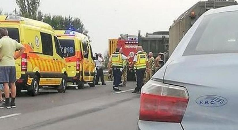 Szomorú évforduló közeleg: Katonai konvoj balesetezett az m7-es autópályán