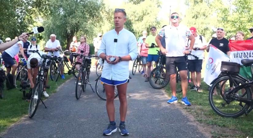 „Mi vagyok én, majom, te szarházi?” – kérdezte a férfi, miután leköpte a Tisza Párt aktivistáját Abádszalókon