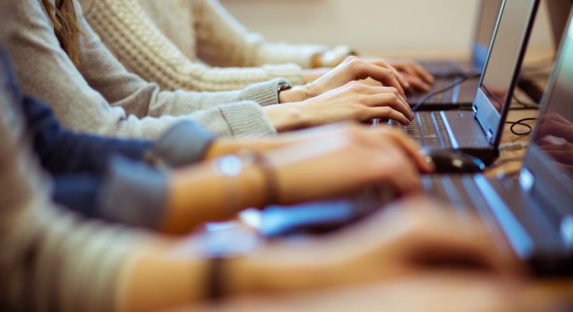 Európai Lány Informatikai Diákolimpia: négy érmet szereztek a magyar diákok