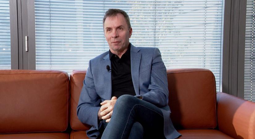 „Mikor mások visszafelé táncoltak, mi nyomtuk a gázpedált” – a Wizzair magyar alapítója ebben látja a sikert