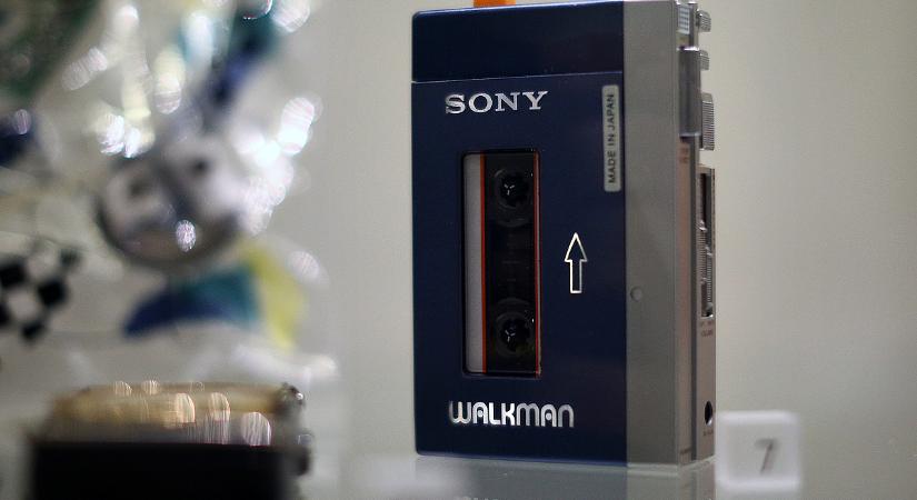 Tépik egymás a walkmanért: megint itt a legendás retrokütyü