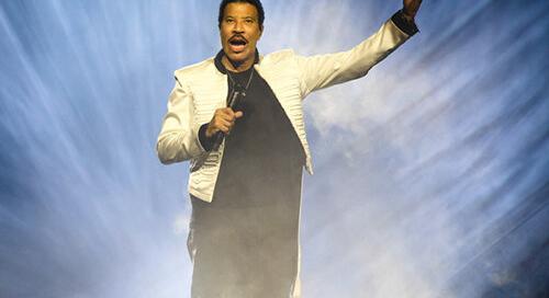 Lionel Richie koncertjén borsódzott a bőr, nosztalgiázott a közönség