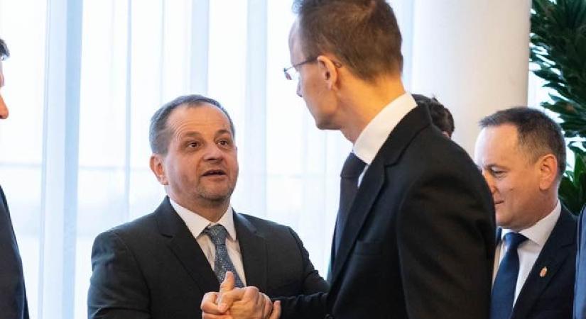 „Jó lenne, ha egy kicsit kussolnának”– üzeni a fideszes képviselő Fekete-Győr Andráséknak