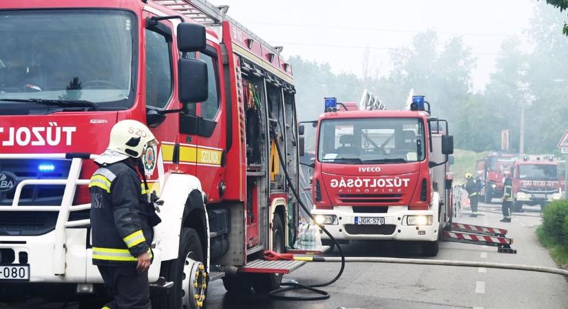 Baleset bénította meg a 26-os főutat – forgalmi káosz a helyszínen!
