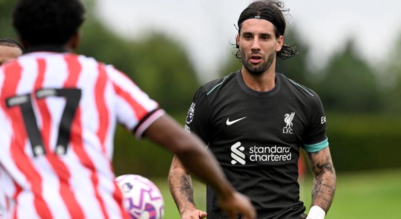Bemutatkozott Pécsi Ármin és Florian Wirtz Liverpoolban, Szoboszlai jobbhátvédet játszott