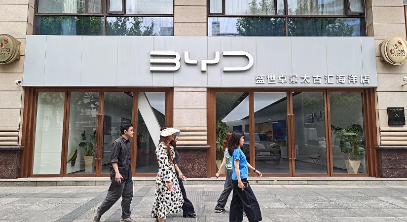 A BYD így szorítja sarokba Elon Musk Tesláját