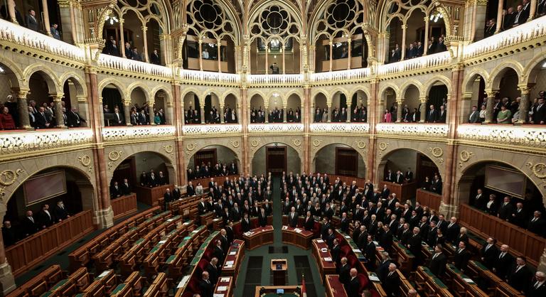 Rengeteg mulasztás szárad az Országgyűlés lelkén