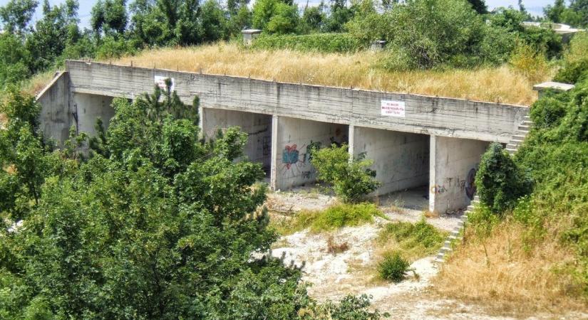Hátborzongató a hajdani Magyar Néphadsereg elhagyatott rakétabázisa ( galéria)