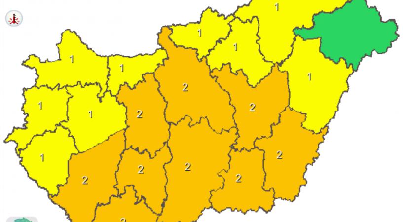 Hétfő délután „tetőzik a hőség”, közben komolyabb zivatarok várhatók