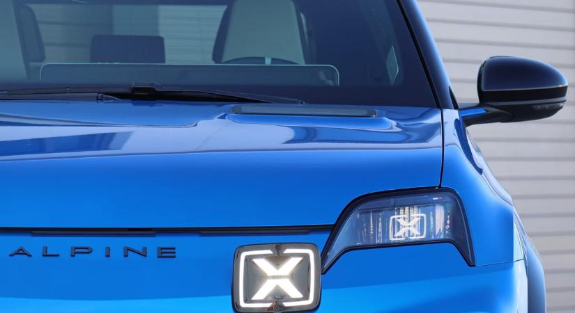 Magyarországon a kis francia méregzsák, a villanyos Alpine A290