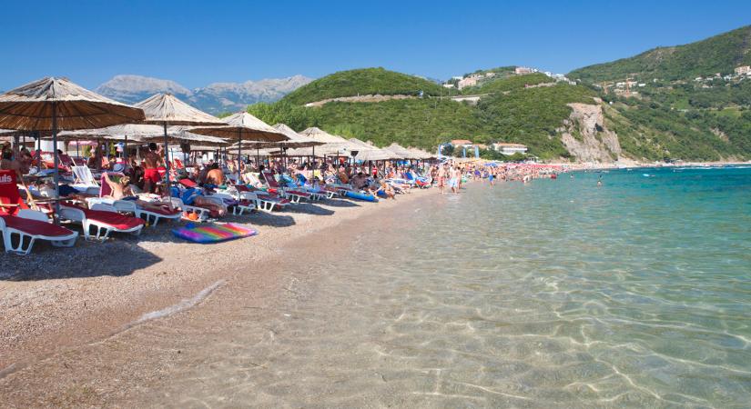 Már nem Horvátország! Ez a magyar turisták új kedvenc tengerpartja