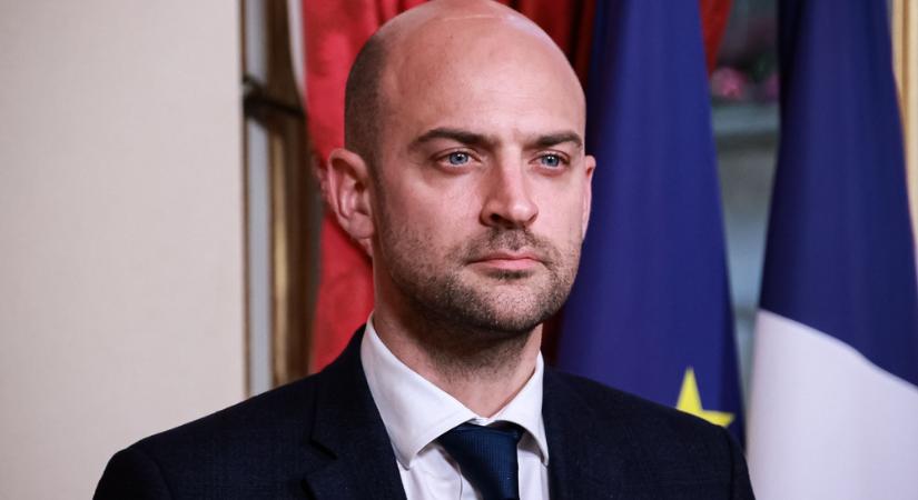 A légiriadó feloldása után Kijevben érkezett a francia külügyminiszter