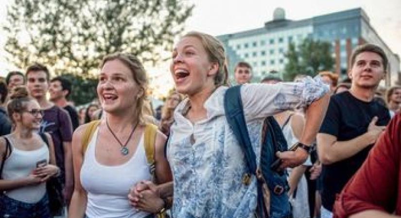 Szerdán nagyon sok fiatalnak gyökeres fordulatot vesz az élete