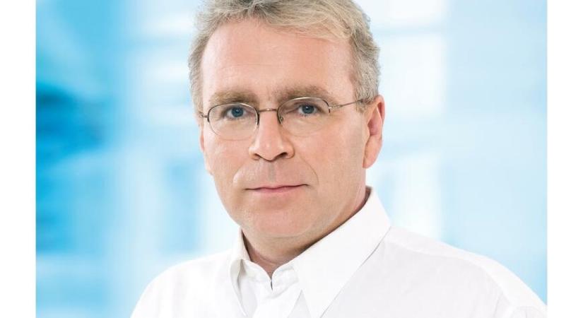 Hűtlen kezeléssel vádolja Pokorni Zoltán volt fideszes polgármestert utóda