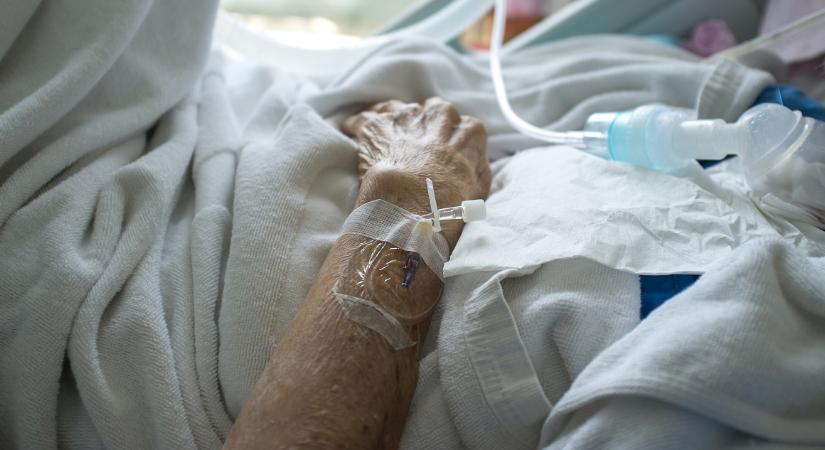 Máshol lemondtak róla, ebben a hazai kórházban meggyógyították a 90 éves bácsit