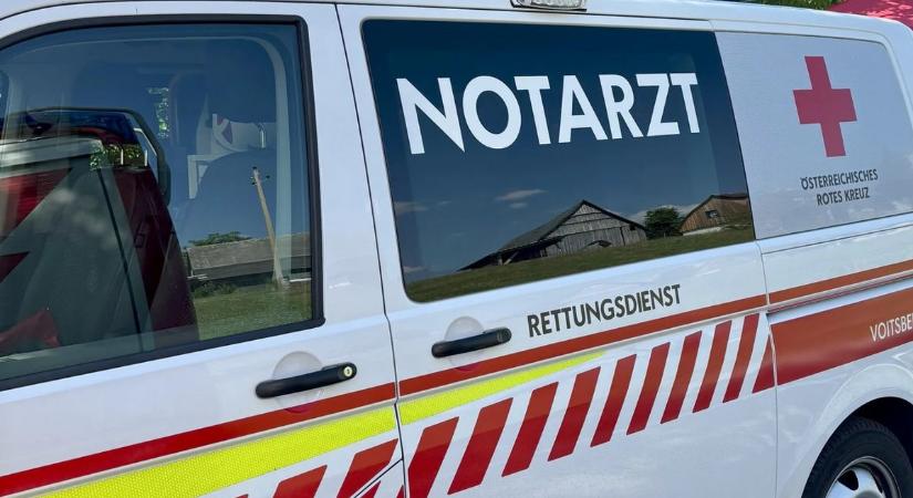 Tragédia: korlátnak csapódott és meghalt a 67 éves motoros
