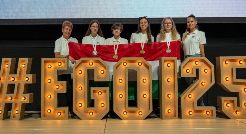Történelmi magyar siker az Európai Lány Informatikai Diákolimpián
