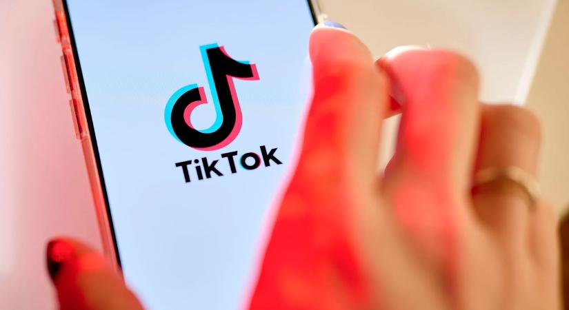 Kiszállt a TikTokért való licitálásból az egyik befektető