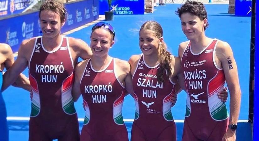 Bronzéremmel tért haza